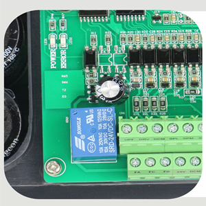 DE Stock 4kw HY Serie Invertitore VFD 400hz Input singola fase Output 3 fase 220v 5